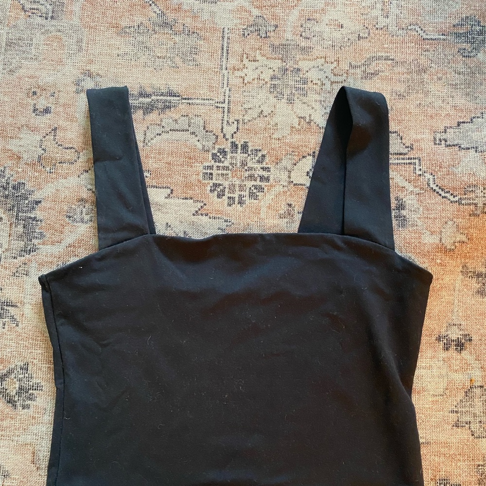 double-layered seamless squareneck black Abercrombie tank top